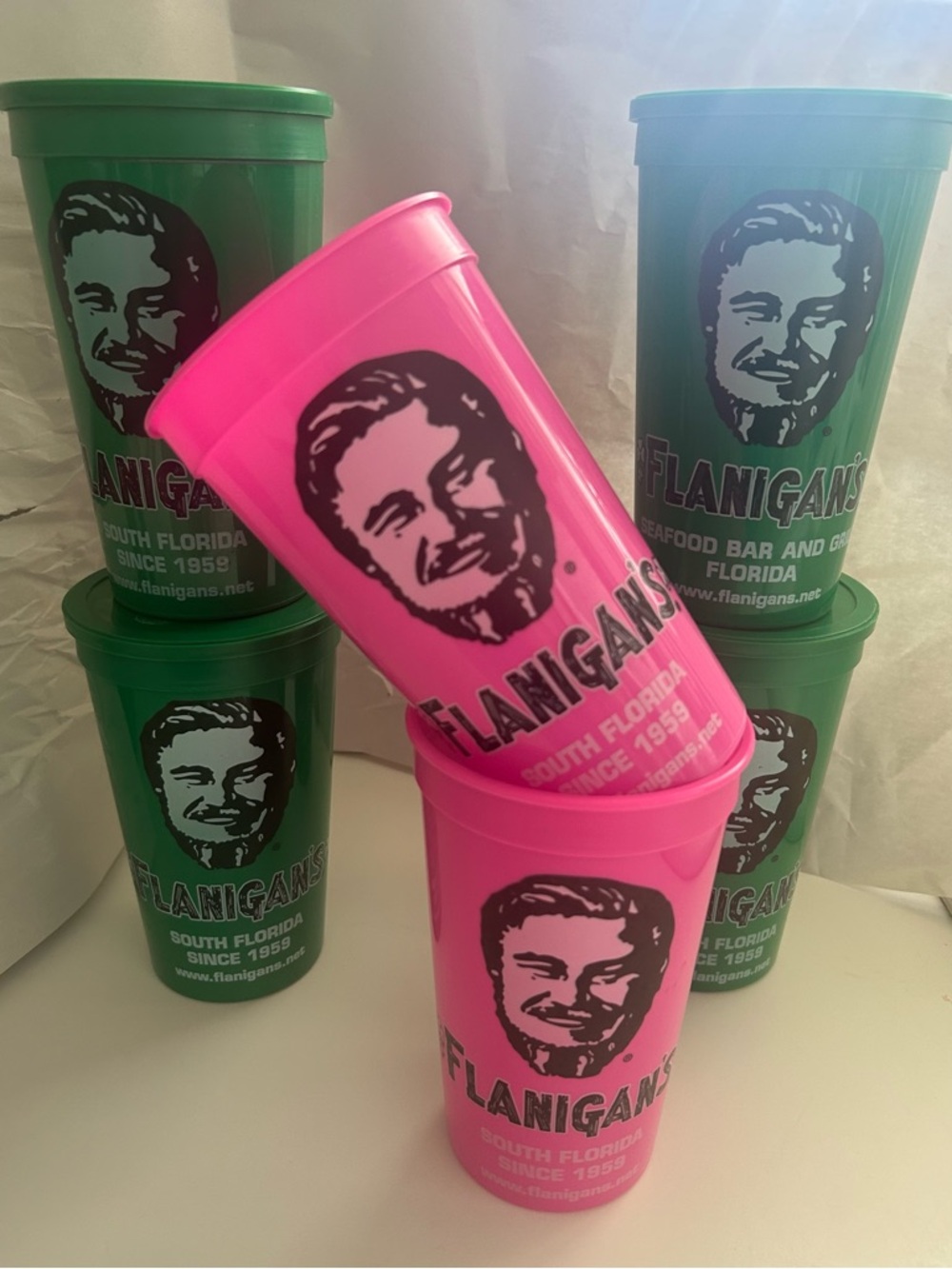 Flanigan’s Cups 4 green 2 pink collectible + 4 coasters South Florida Classic!